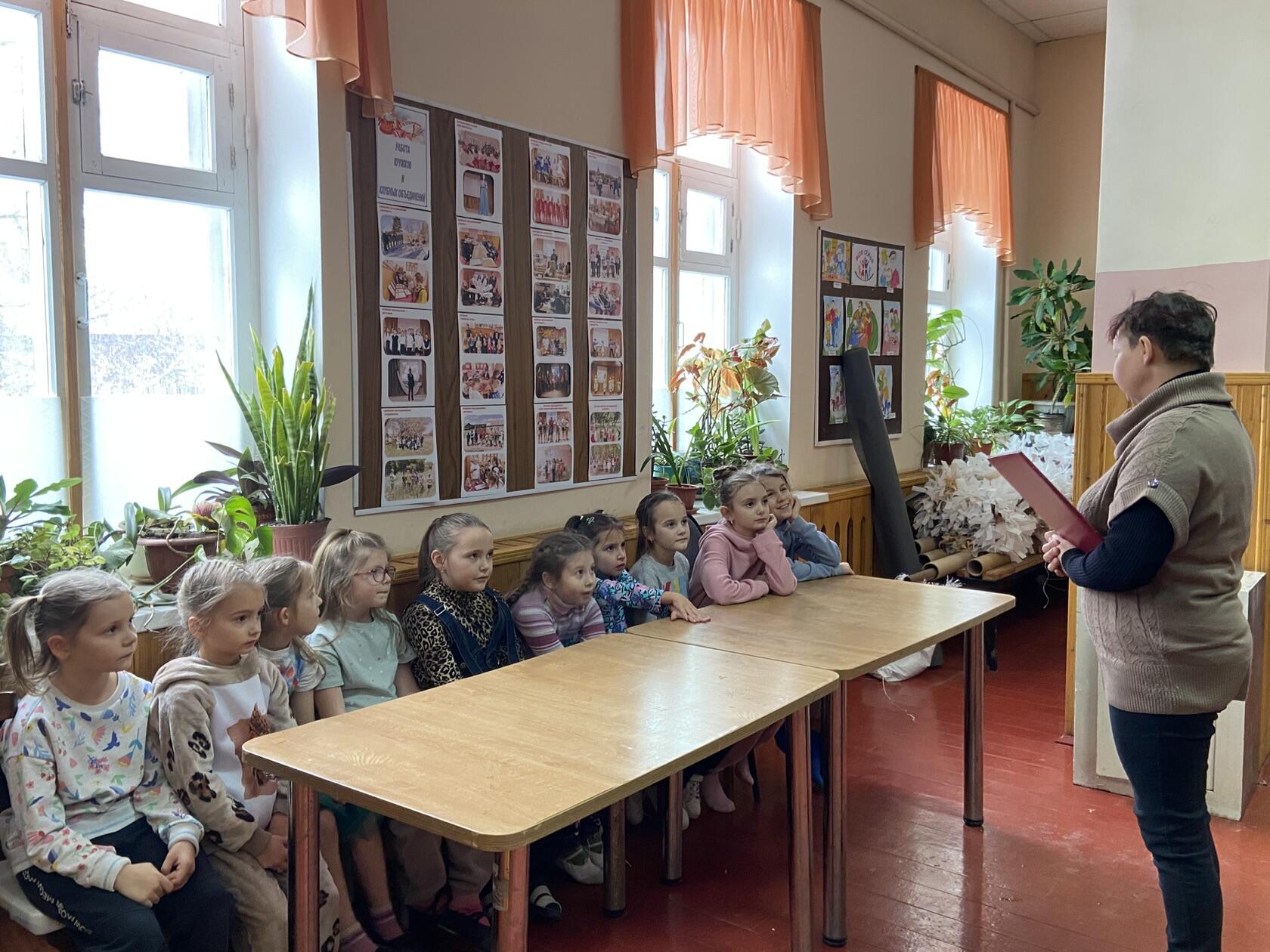Познавательный час 